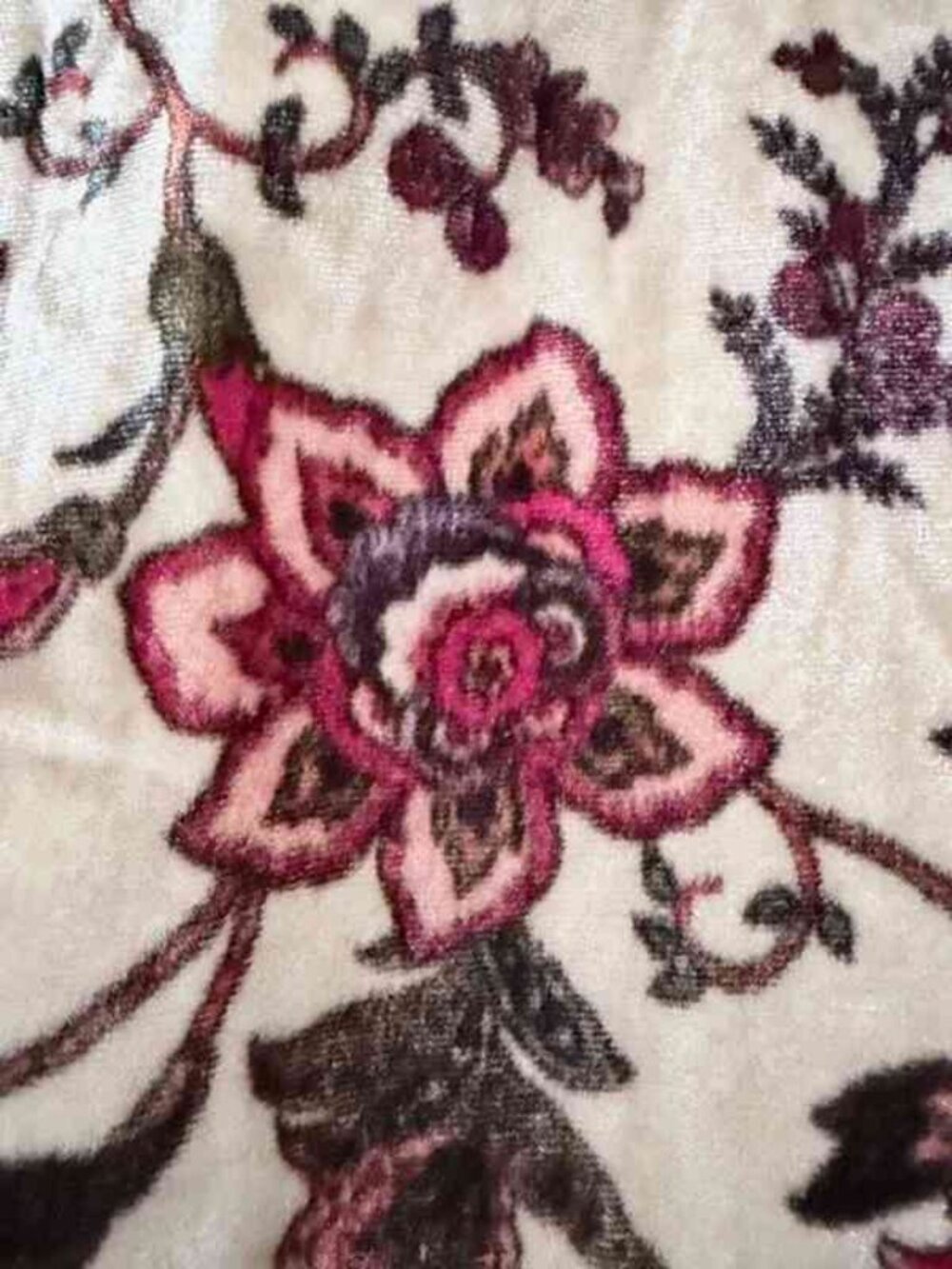 Cream Floral Cami with Red Roses - Picture 2 of 2